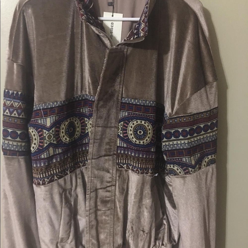 Coat - Picture 2 of 2